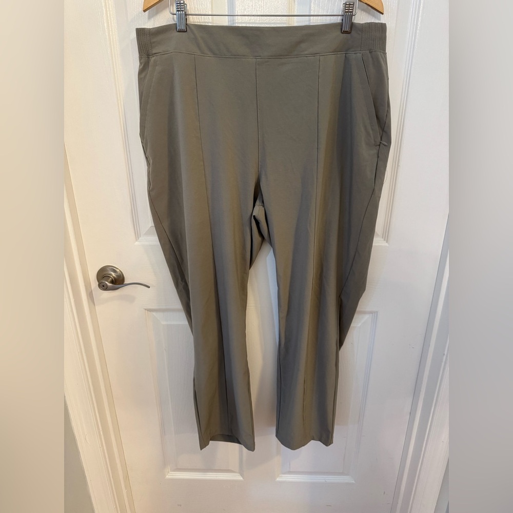 Columbia Khaki Women’s Active Pants